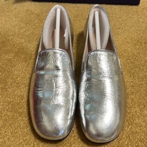 Stuart Weitzman Women's MYGUY Loafer Flat Metallic Silver Size 7.5